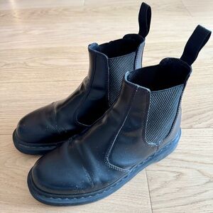 Dr. Martens 2976 Mono Black Chelsea Boots